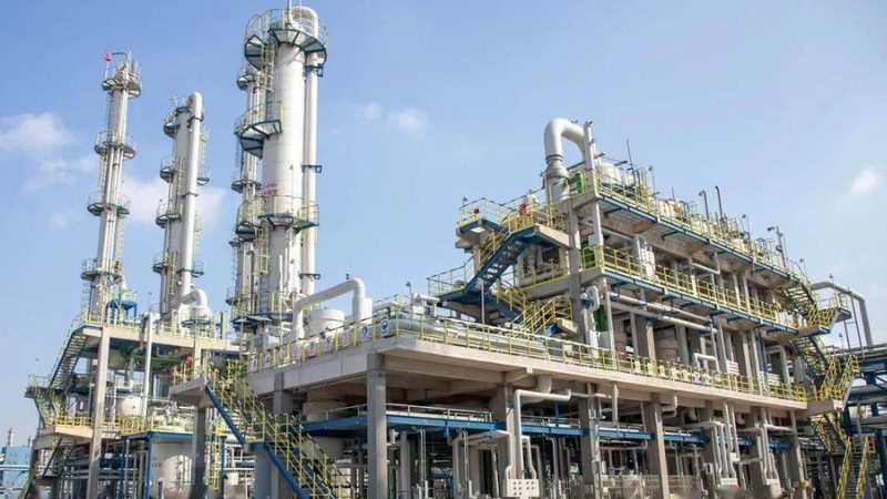 耐高温工程塑料：揭秘其关键参数与选型逻辑**